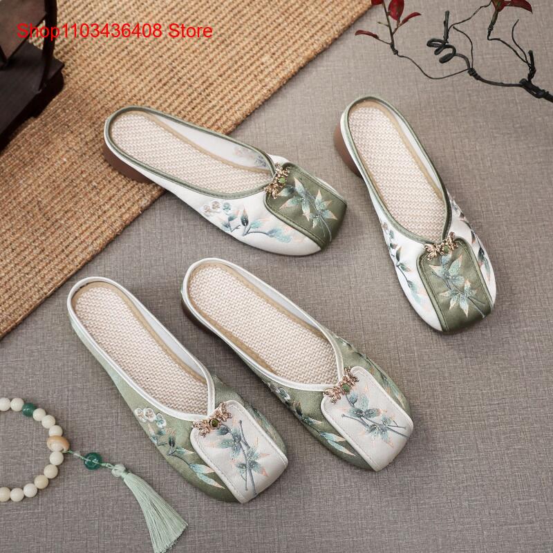 New Embroidered Slippers for H - New Ethnic Fashion recension och pris