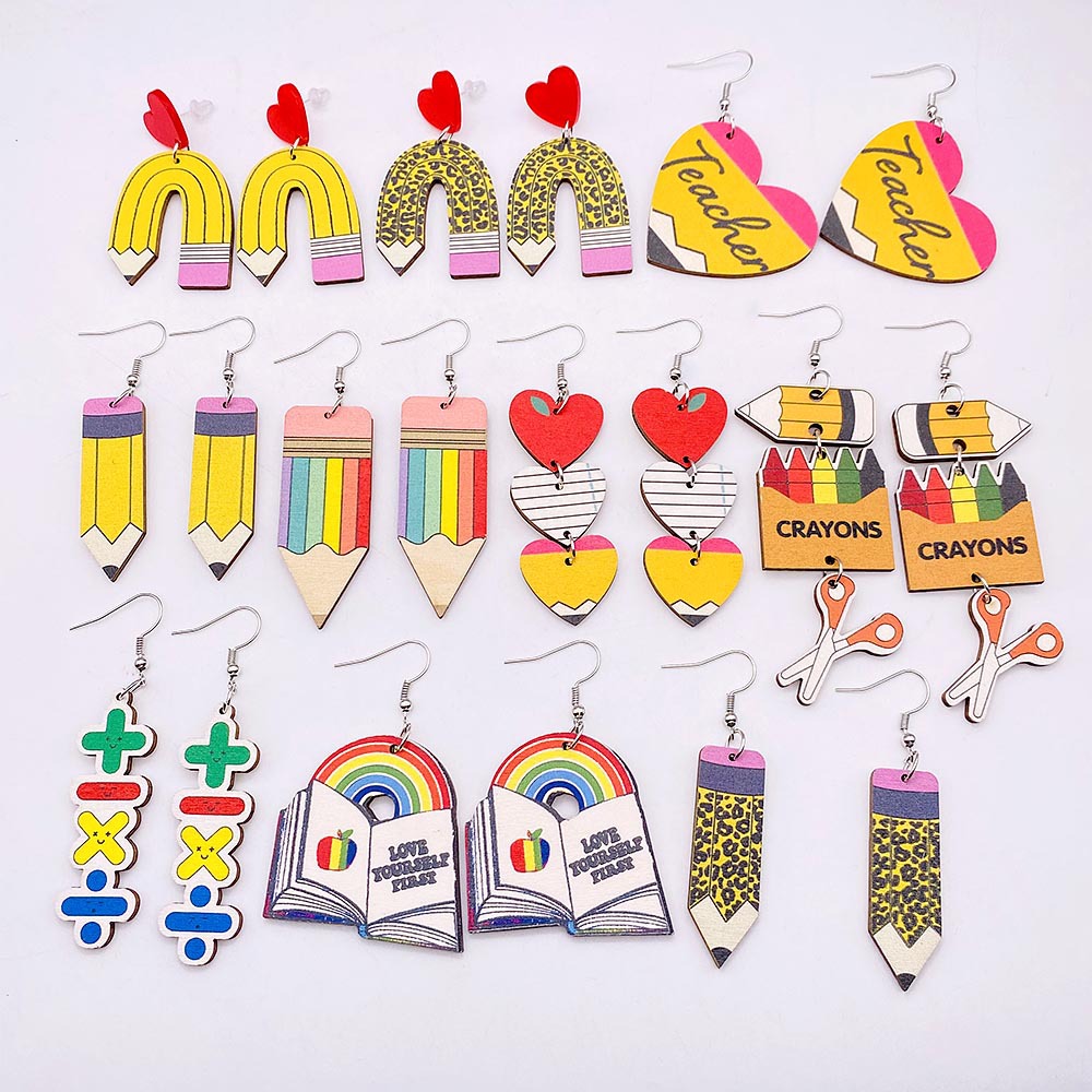 New Teacher Student Earrings L - Ethnic Fashion Book recension och pris