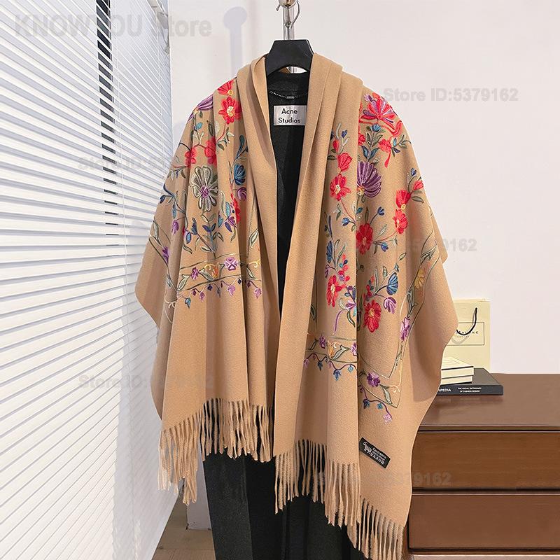 Women Retro Floral Embroidery  - Go Ethnic Fashion recension och pris