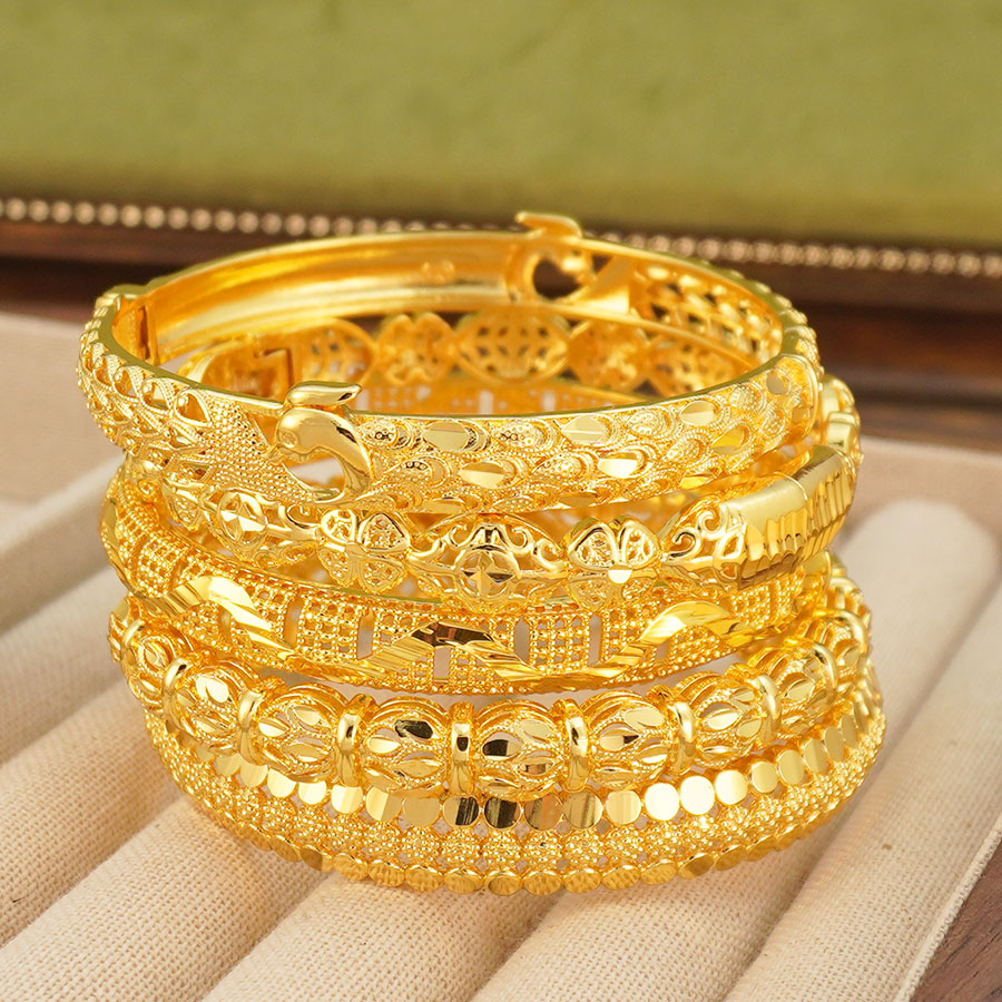 1Pcs Gold Tone Peacock Carved  - Ethnic Fashion Dubai recension och pris