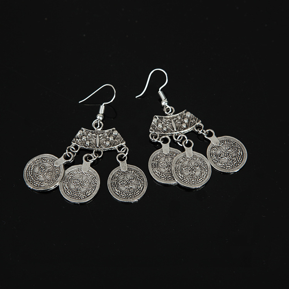 Vintage Silvery 3 Coins Pendan - Ethnic Fashion Pakistan recension och pris