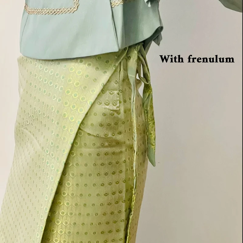 Malaysia Thailand National Lon - Batik Sarong Wrap recension och pris